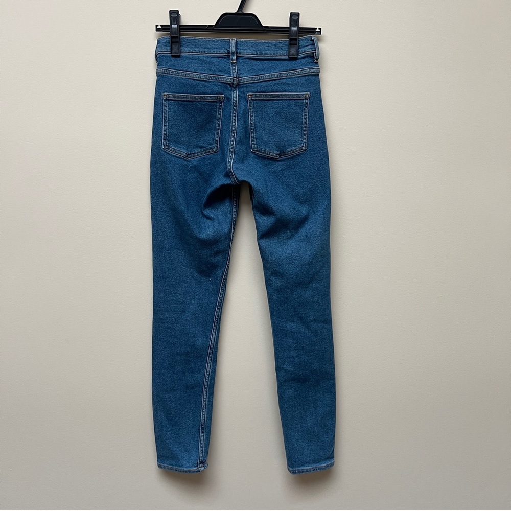 COS High Rise Cropped Ankle Jeans - Picture 6 of 9